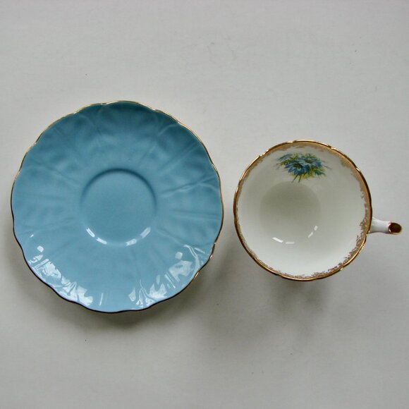 Vintage Aynsley Blue Floral Teacup and Saucer Bone China Gold Gilt Cornflower - Picture 5 of 8